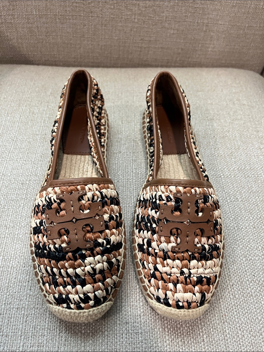 NEW Tory Burch evenly Crochet Raffia Espadrille Flats Size 5.5